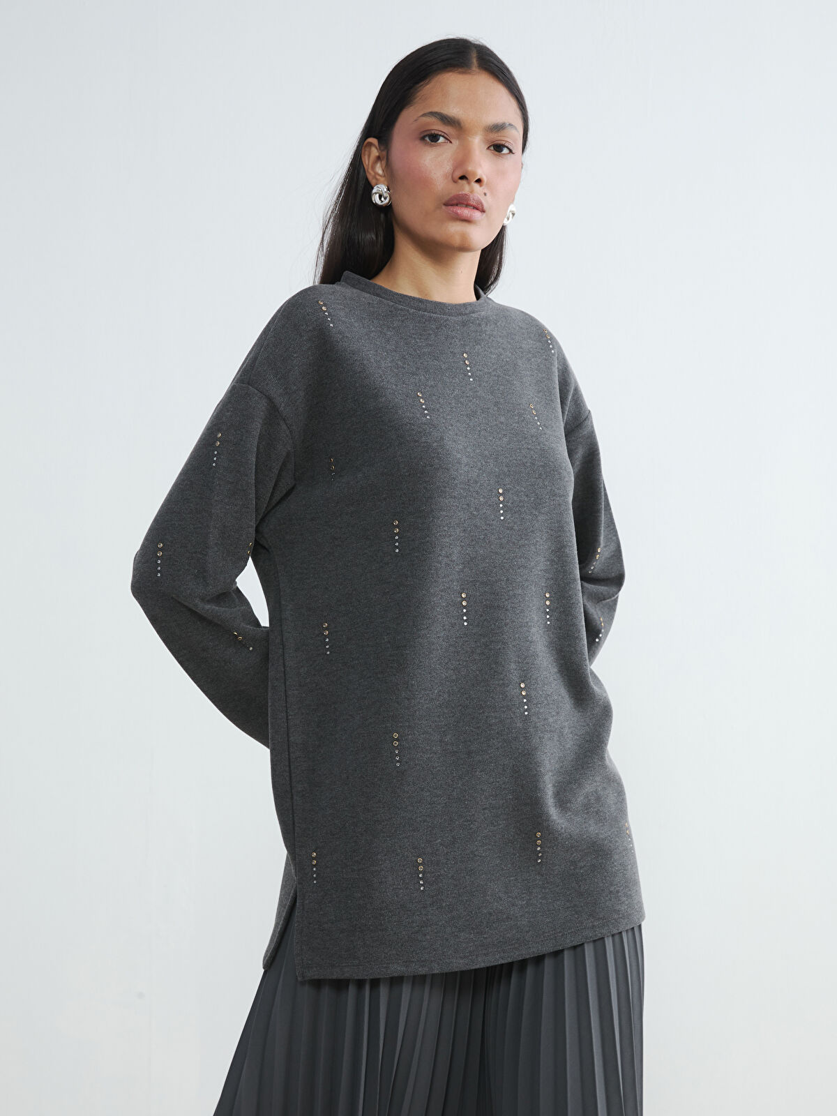 LCWAIKIKI Classic Antrasit Soft Touch Taşlı Kadın Sweatshirt Tunik