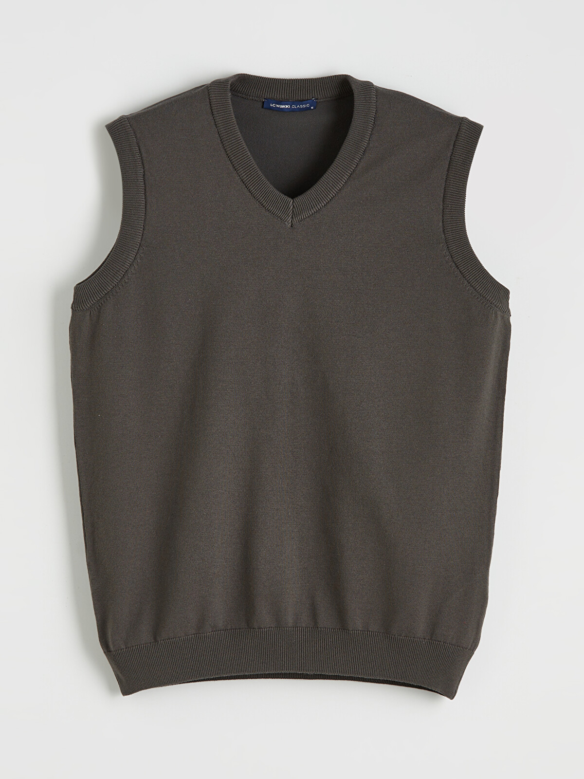 LCWAIKIKI Classic Standard Fit V Neck Men's Knitwear Sweater Vest