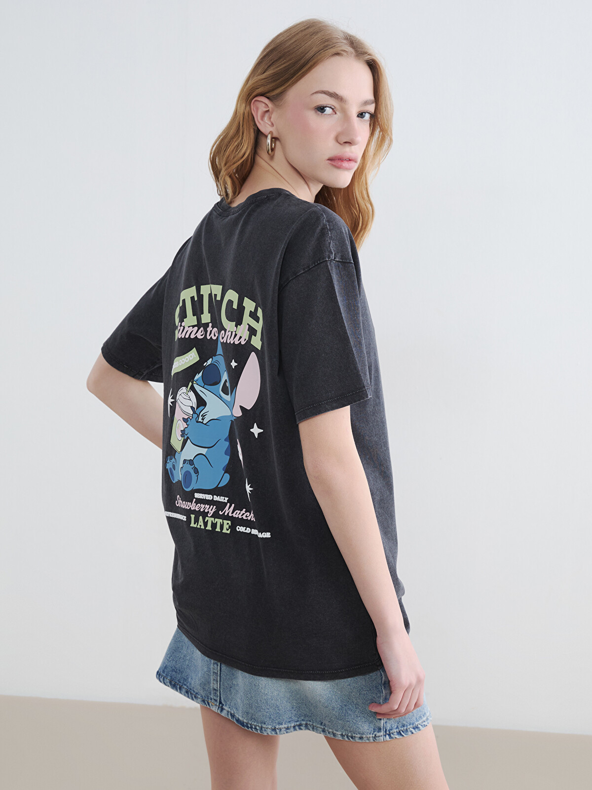 トップス ARTS&SCIENCE Back TuckStitch SleeveShirt XSIDE Stitch Baskılı Kadın Tişört - S6LB38Z8-VDL | LC Waikiki