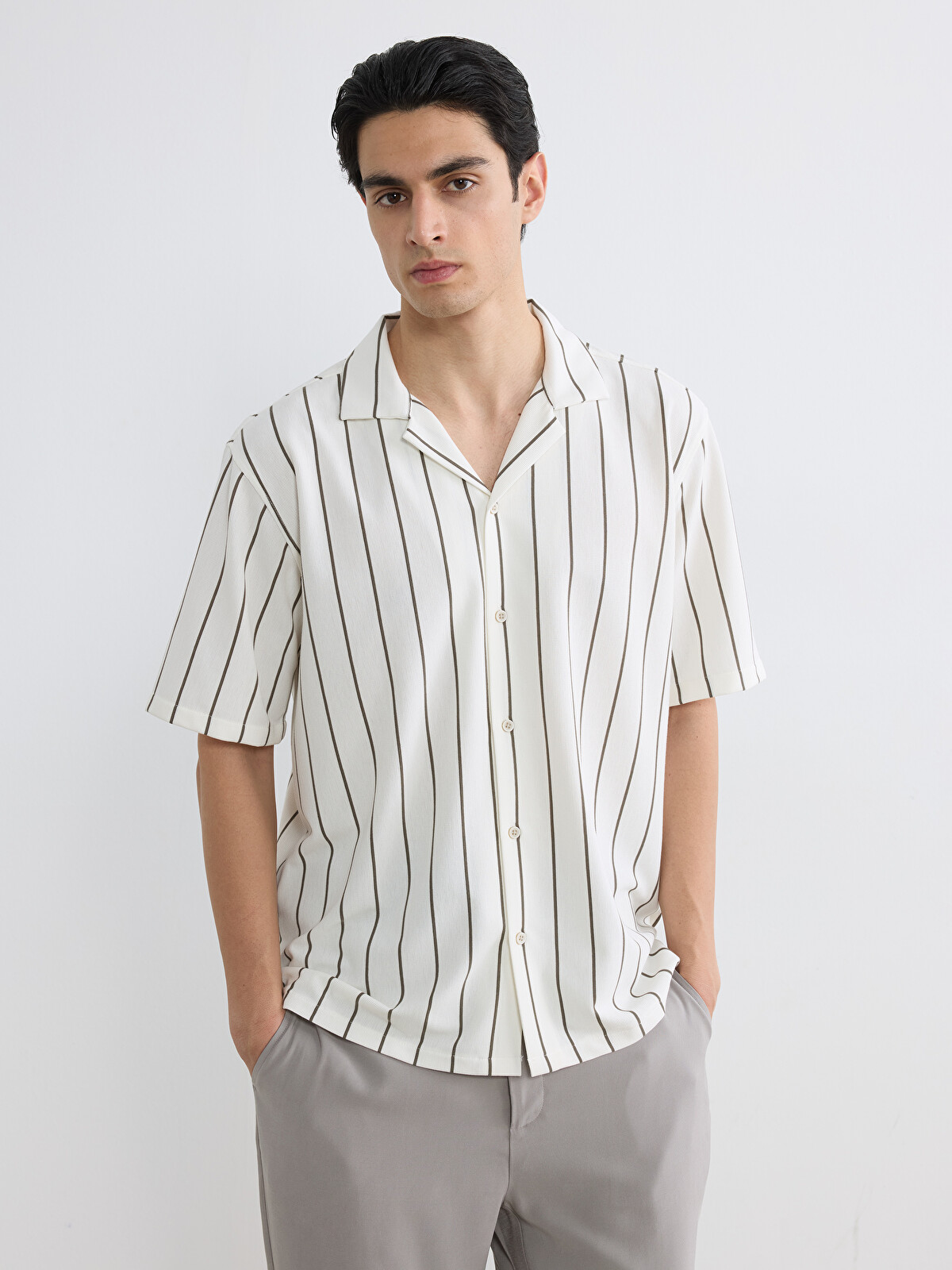 LCW Vision Regular Fit Striped Men's Shirt - S6LM05Z8-LFC | LC Waikiki