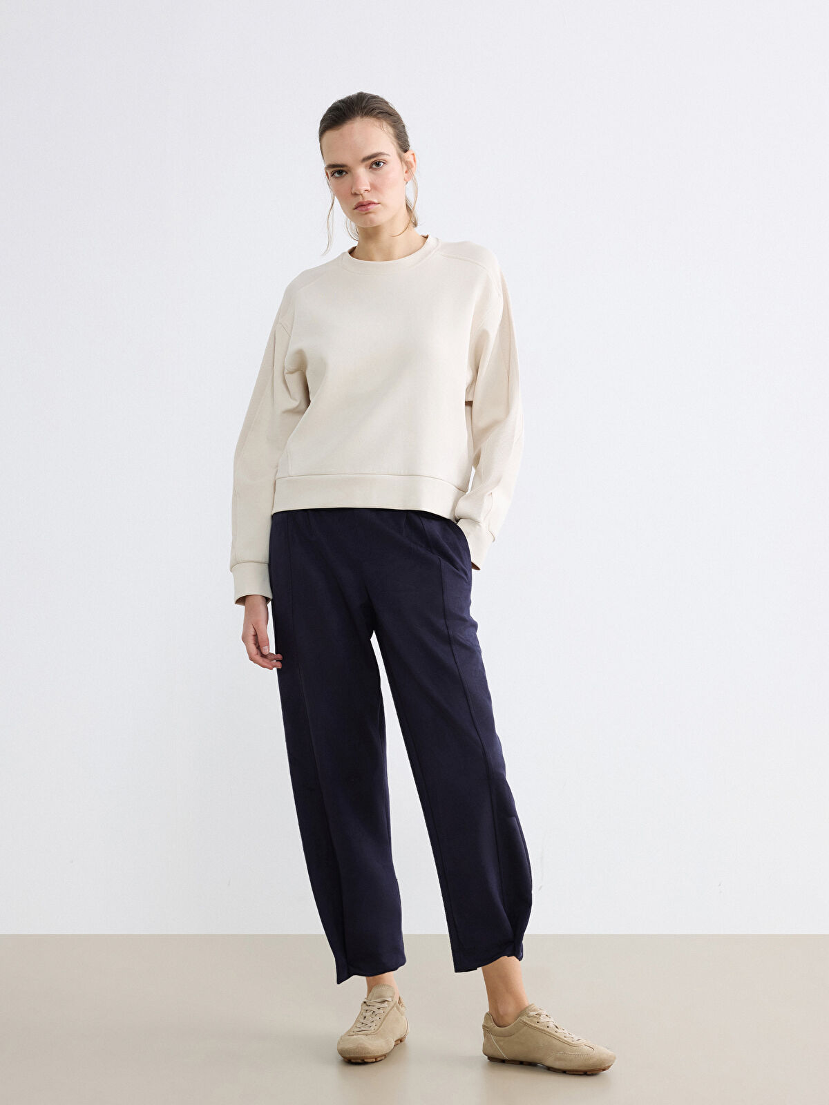 LCW Vision Loose Fit Kadın Pileli Süet Görünümlü Pantolon