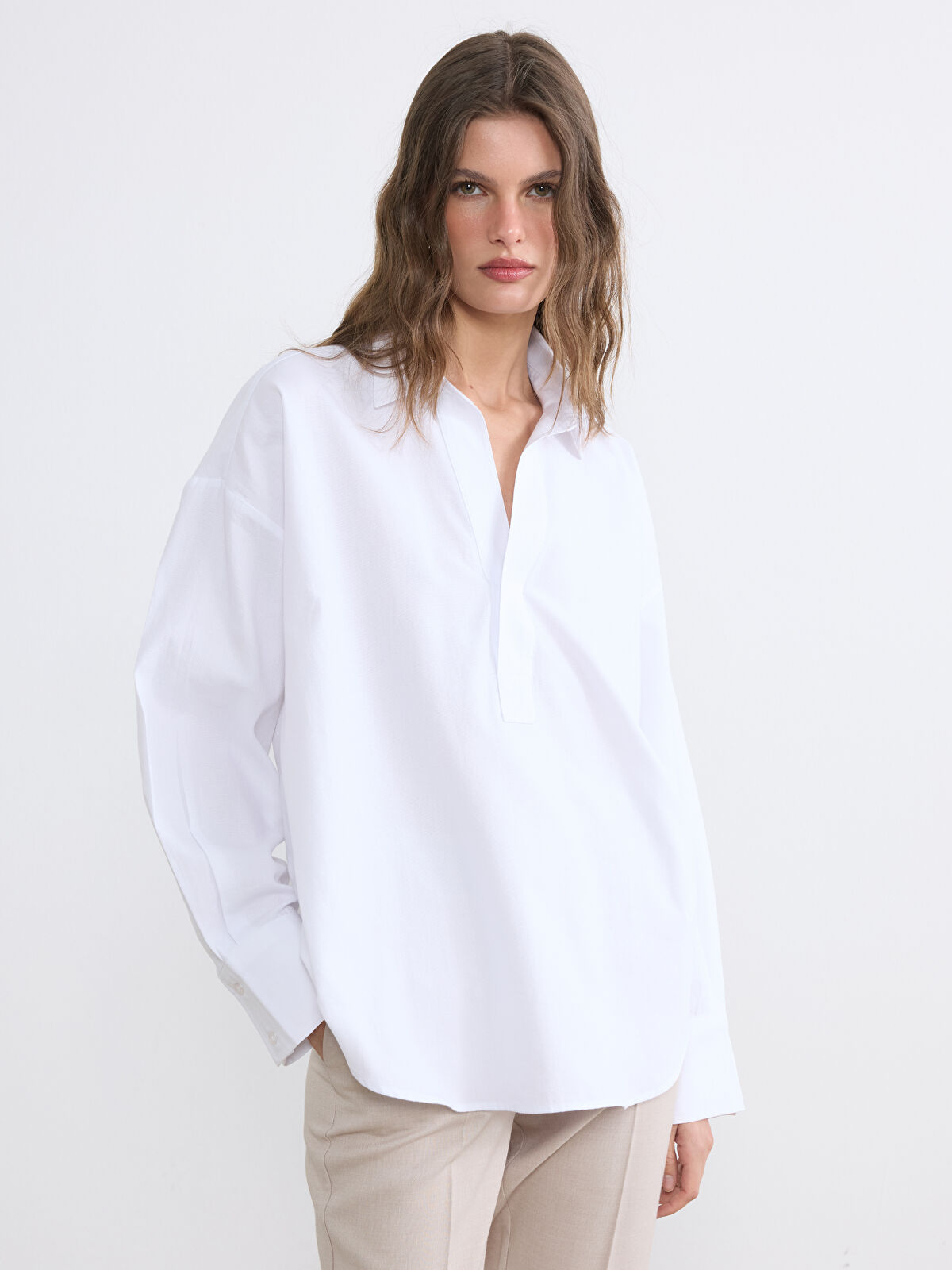 LCWAIKIKI Classic Gömlek Yaka Oversize Oxford Bluz