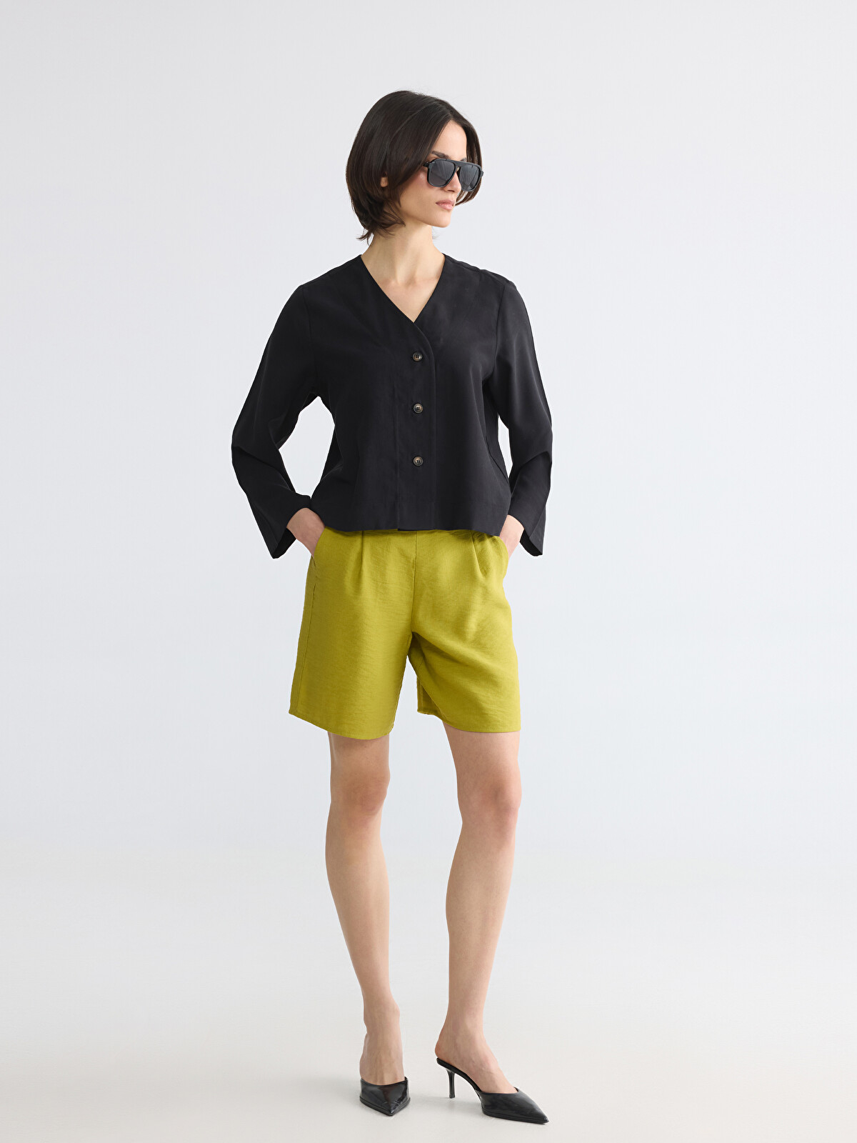 LCW EVERYDAY Elastic Waist Women's Pleated Shorts - S6F482Z8-QYS
