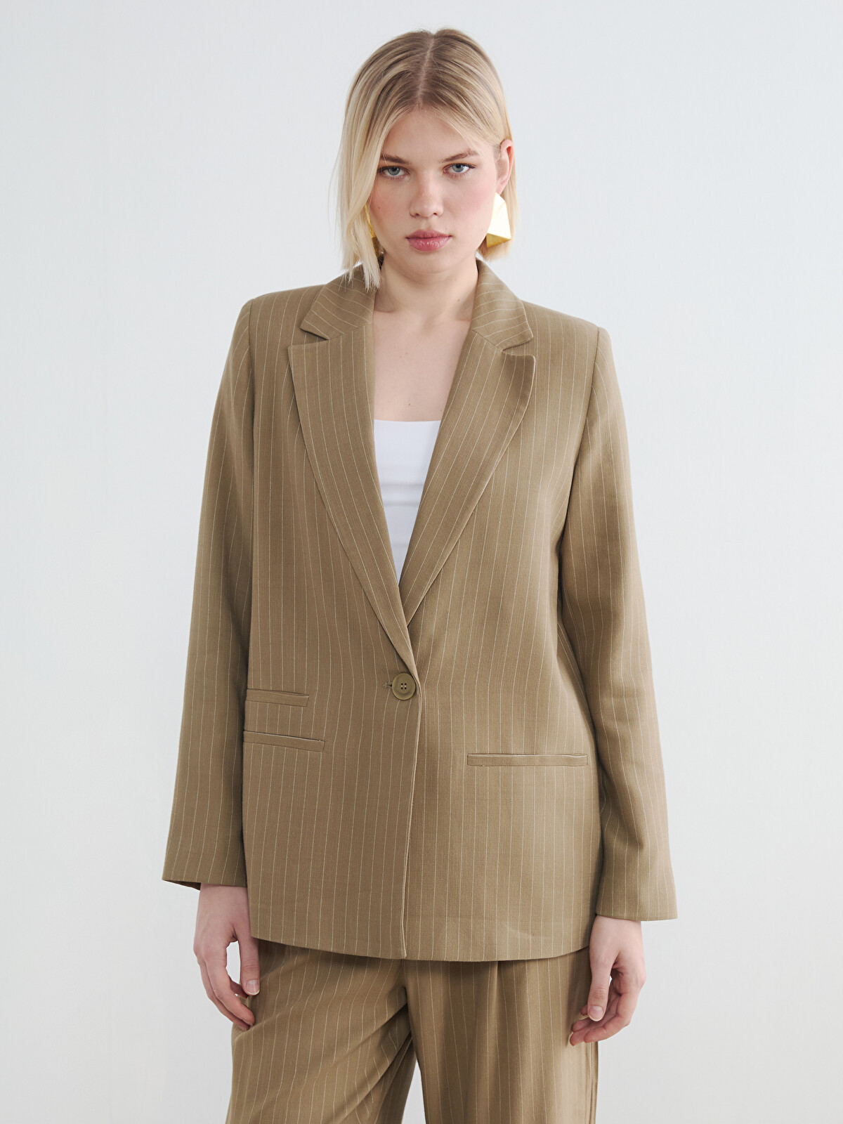 LCW Vision Çizgili Keten Karışımlı Kadın Blazer Ceket - S6C561Z8