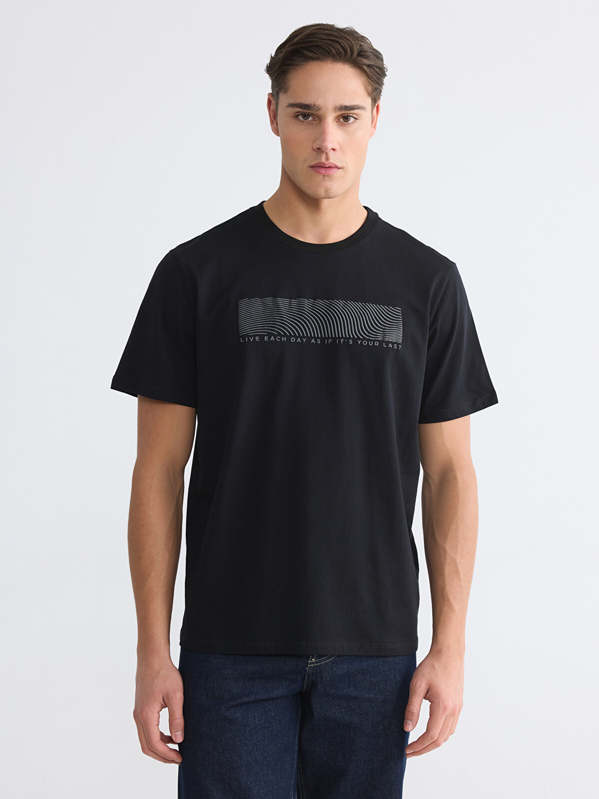 LCWAIKIKI Classic Crew Neck Printed Men's T-shirt - S6E573Z8-CVL