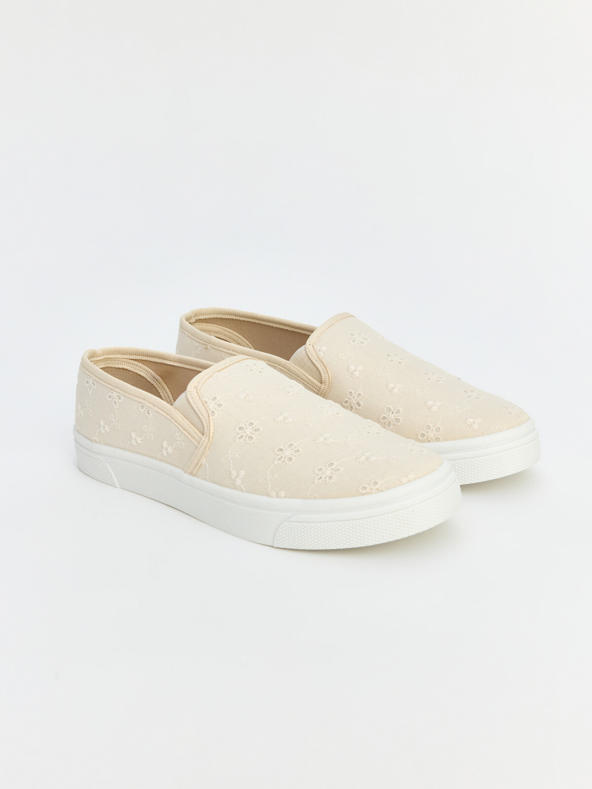 LCW STEPS Nakışlı Düz Tabanlı Slip On Kadın Sneaker - S6Q659Z8-EYM