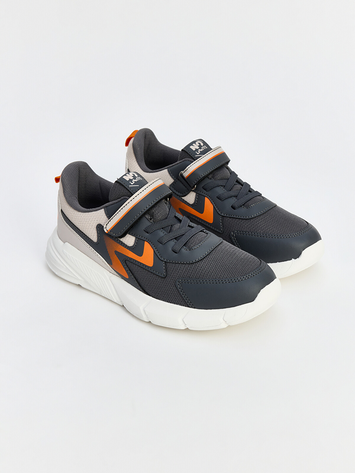 LCW STEPS Bağcıklı Ve Cırt Cırtlı Erkek Çocuk Sneaker - W6R235Z4