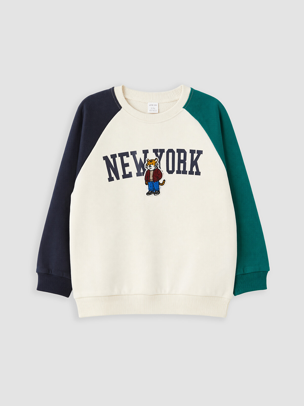 LCW baby Bej New York Baskılı Erkek Çocuk Sweatshirt - W66678Z1