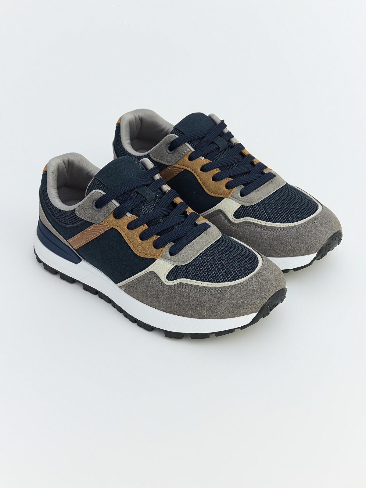 LCW STEPS Faux Suede Men's Trainers - W67504Z8-CRP | LC Waikiki