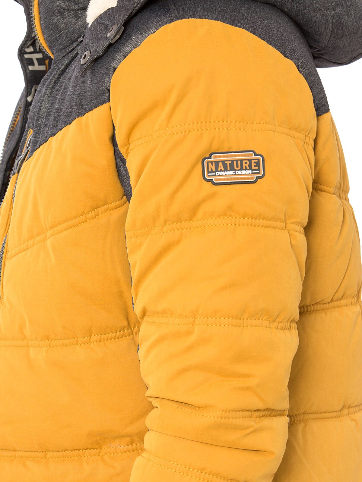XSIDE Heavy Short Coat with Hood -7K3508Z8-JK8 - LC Waikiki