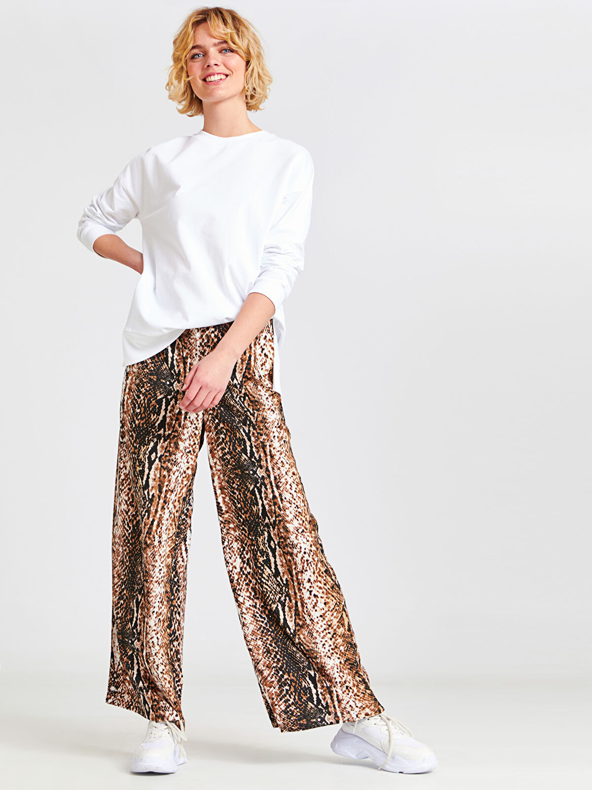 zero‪‪❤︎‬ページ✨️ BEIGE / L LCW Vision Woman BEIGE Trousers -9S9666Z8-LQE - LC Waikiki