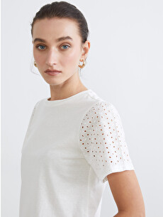 LCW Comfort Crew Neck Lace Detailed Blouse - S66225Z8-Q6K | LC Waikiki