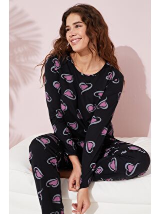 Siyah-Açık Pembe-Beyaz