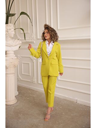 Fıstık Yeşili