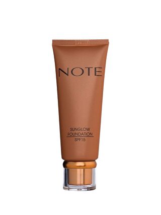 Note Cosmetique Sunglow 10 Işıltılı SPF 15 Bronzlaştırıcı Fondöten