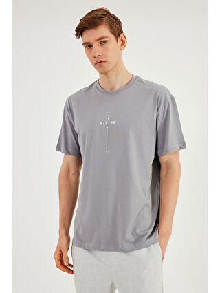 MMETALIC Gri Leo Erkek Oversize Tshirt %100 Pamuk Bisiklet Yaka Baskı Detaylı Basic Tişört MTLCE87