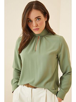 Açık Zeytin Yeşili