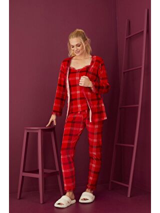 Kırmızı-Siyah-Beyaz