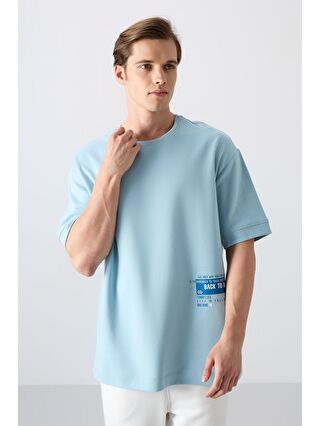 TOMMYLIFE Açık Mavi Pamuklu Kalın Yumuşak Dokulu Oversize Fit Baskılı Erkek T-Shirt - 88322