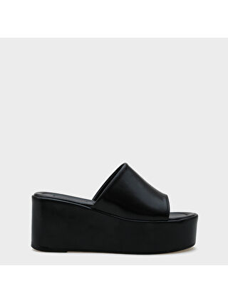 Beyaz-Kırmızı-Siyah