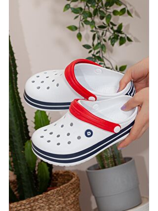 Beyaz-Lacivert-Kırmızı