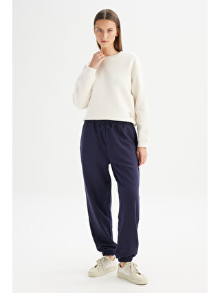Lacivert