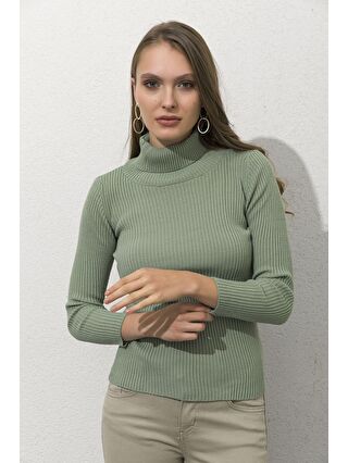 Açık Zeytin Yeşili