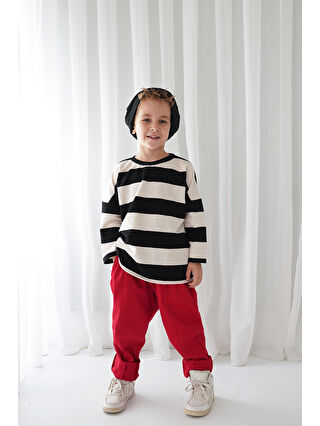 Beyaz-Siyah-Kırmızı