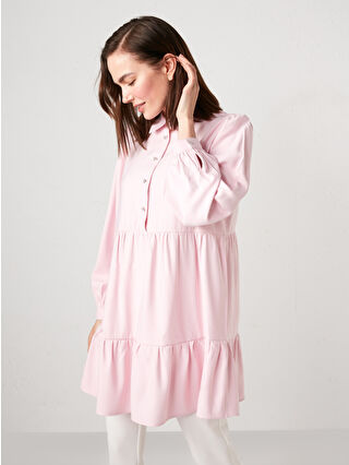 لون وردي باهت