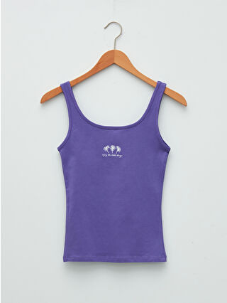 لون أخضر متوسط