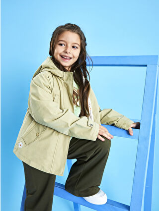 Light Khaki