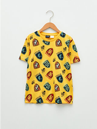 لون أصفر باهت مطبوع