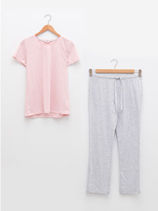 لون أخضر طاووسي