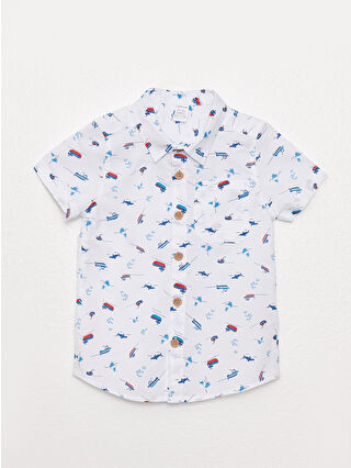 لون أبيض مطبوع