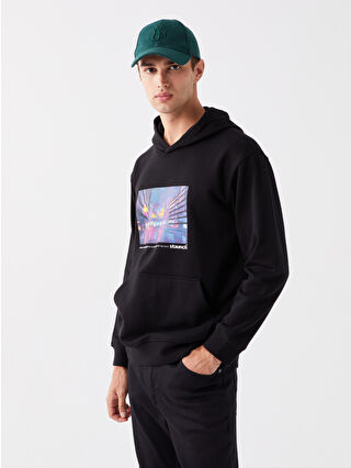 LC Waikiki Siyah Uzun Kollu Baskılı Erkek Kalın Hoodie