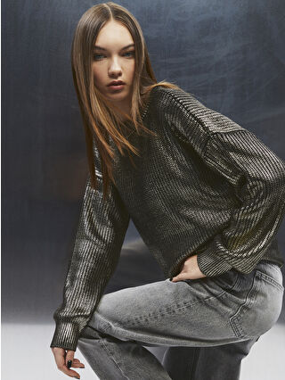 LIMITED Siyah Bisiklet Yaka Parlak Görünümlü Kadın Triko Kazak