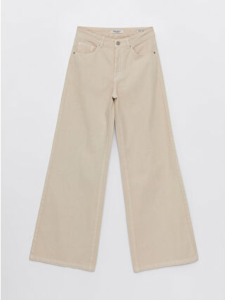 لون العشب الأخضر الداكن