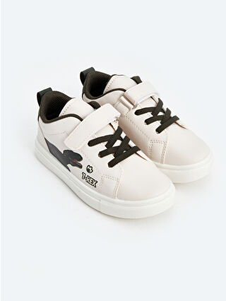 لون العشب الأخضر الداكن