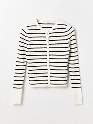 لون مرجاني باهت مخطط