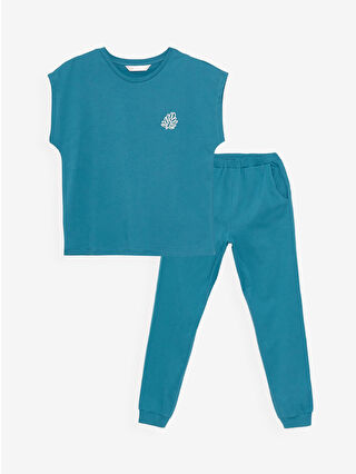 لون رمادي داكن