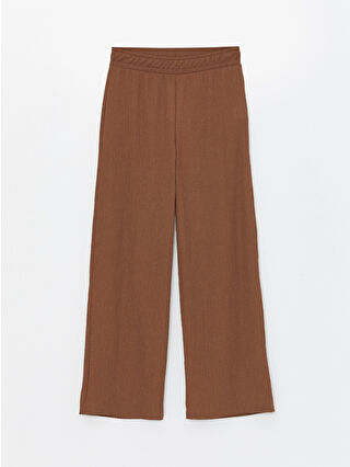 لون بني مائل إلى الأحمر