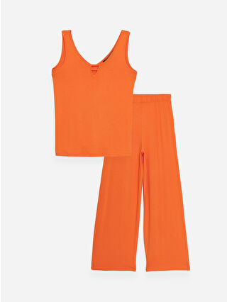 لون بني فاتح