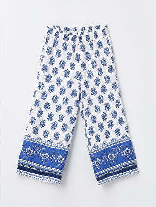 لون أبيض مطبوع