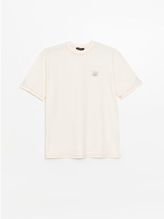 لون وردي باهت