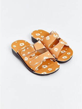 لون أصفر باهت مطبوع