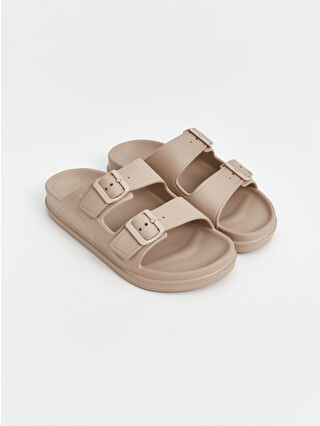 لون العشب الأخضر الداكن