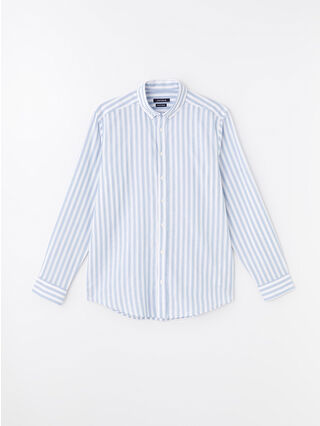 لون أزرق فاتر مخطط