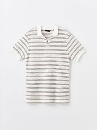 لون أخضر زمردي مخطط