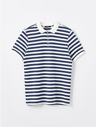 لون أزرق نيلي داكن