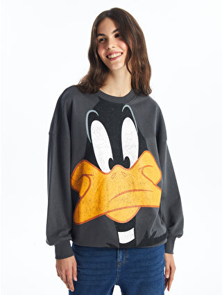 LC Waikiki Antrasit Bisiklet Yaka Daffy Duck Baskılı Oversize Kadın Sweatshirt